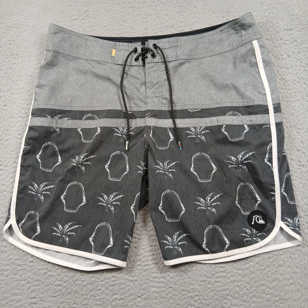 Quiksilver Board Shorts Mens 36 Grey‎ Shark Jaw Palm Print Swim Trunks Surf
